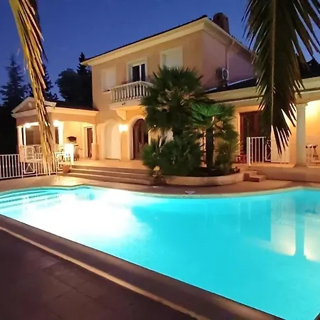 Villa- Saint-raphael *